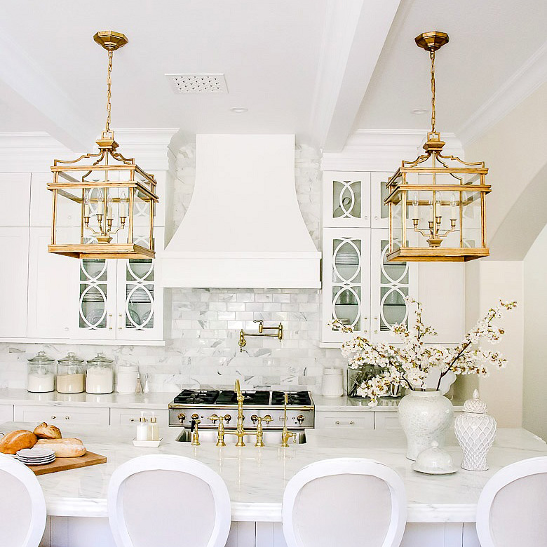Roundup Of Traditional And Bright Chandeliers Pendant Lights Roundup Of Traditional And Bright Chandeliers Pendant Lights